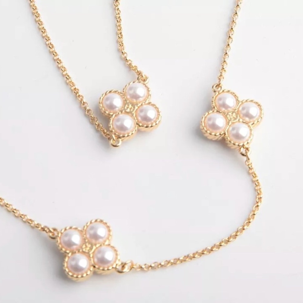 Tory Burch Rope Clover Rosary Pearl Necklace - Picture 4 of 8